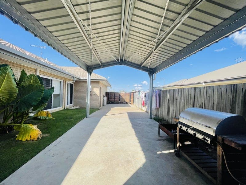 77 UTAH Drive, Moranbah — photo 1 of 5