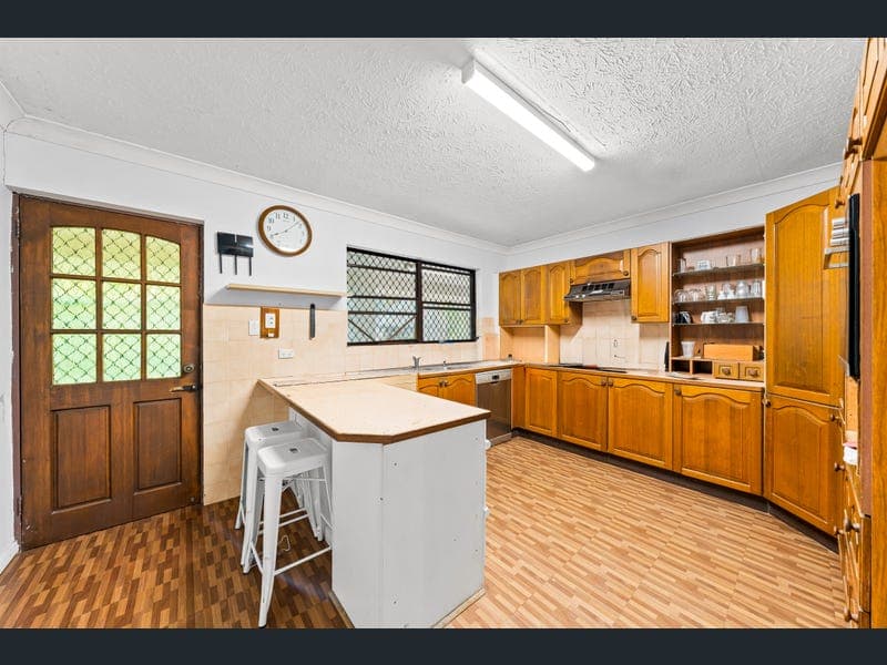 37 Grieve Road, Rochedale — photo 1 of 5