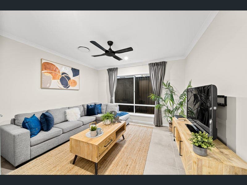 56 Bellerive Street, Pallara — photo 1 of 5