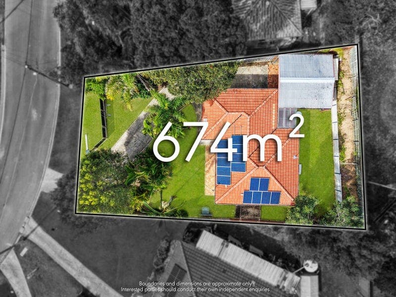 14 Hysten Street, Boronia Heights — photo 1 of 5