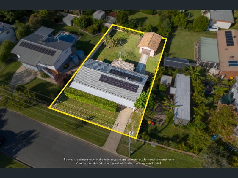 4 Jade Street, Caboolture — photo 1 of 5