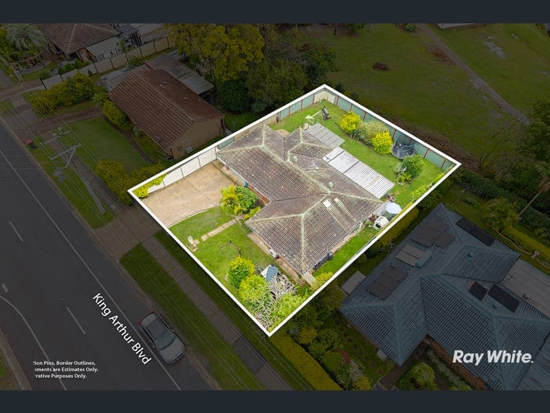 18 King Arthur Boulevard, Bethania — photo 1 of 5