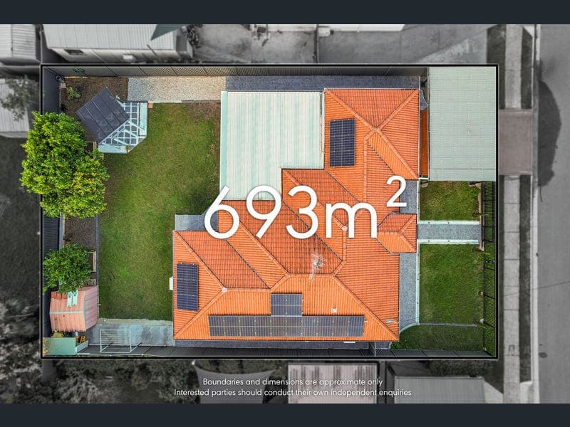 13 Carlos Street, Hillcrest — photo 1 of 5