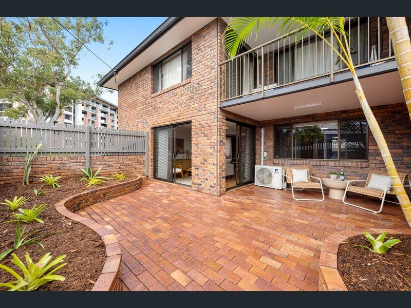 3/144 Station Road, Indooroopilly — photo 1 of 5