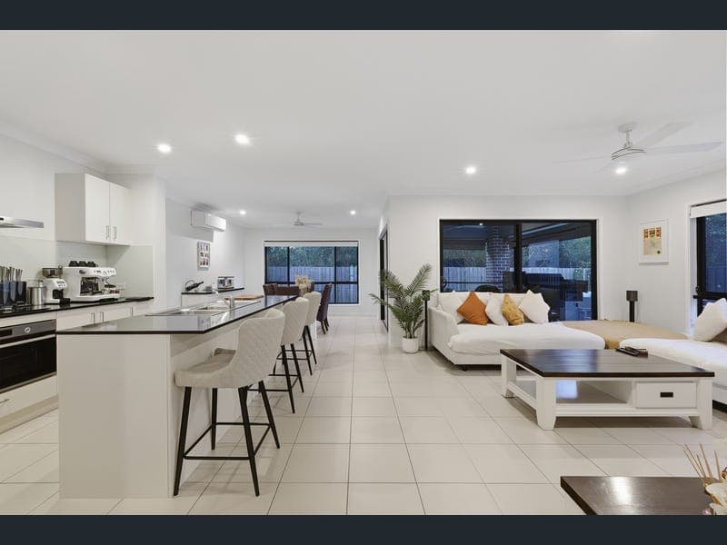 47 Oakover Avenue, Ormeau Hills — photo 1 of 5