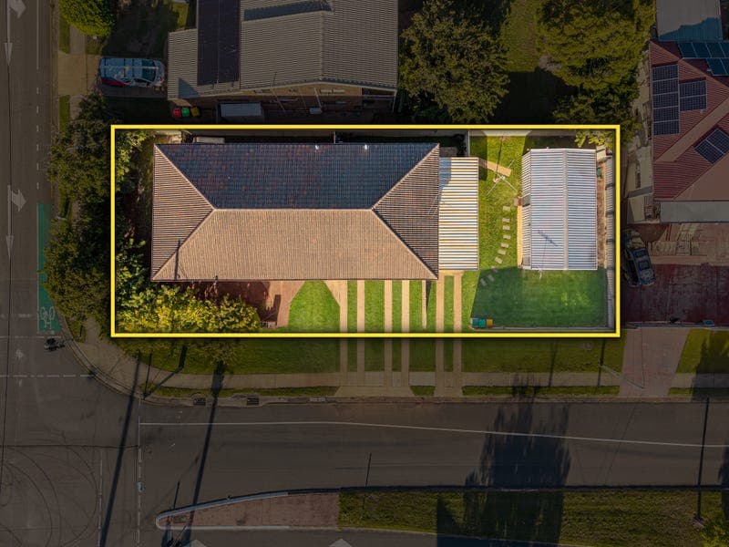92 Maine Road, Clontarf — photo 1 of 5