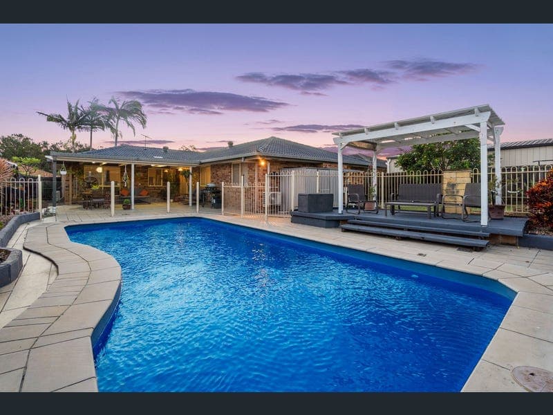 24 Susan Godfrey Drive, Windaroo — photo 1 of 5