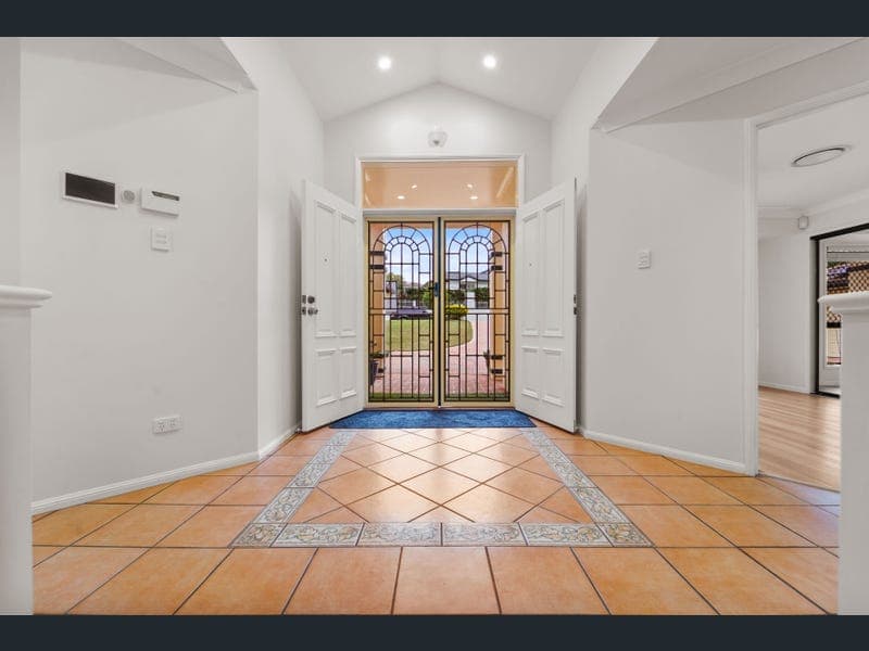152 Voyager Circuit, Bridgeman Downs — photo 1 of 5