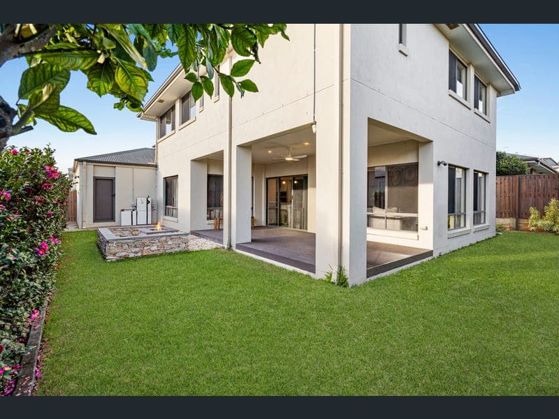 5 Resurge Street, Rochedale — photo 1 of 5