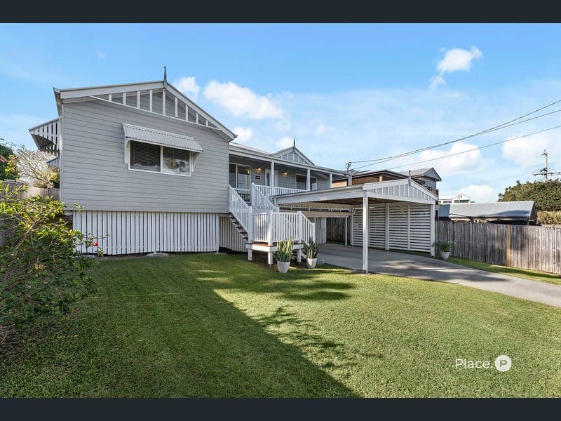 121 Oateson Skyline Drive, Seven Hills — photo 1 of 5