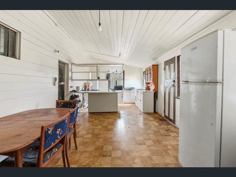 2 Arrow Street, Wandal — photo 1 of 5