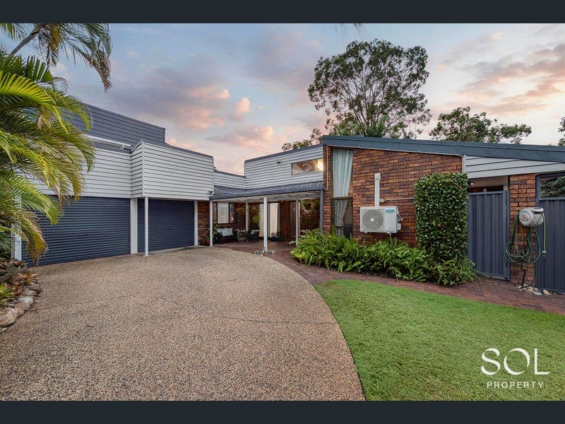44 Moyston Street, Carseldine — photo 1 of 5