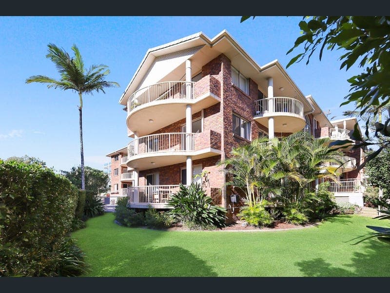 10/15 South Street, Kirra — photo 1 of 5