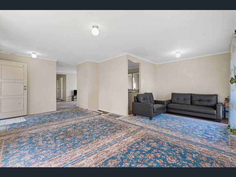 14 Avalon Court, Marsden — photo 1 of 5