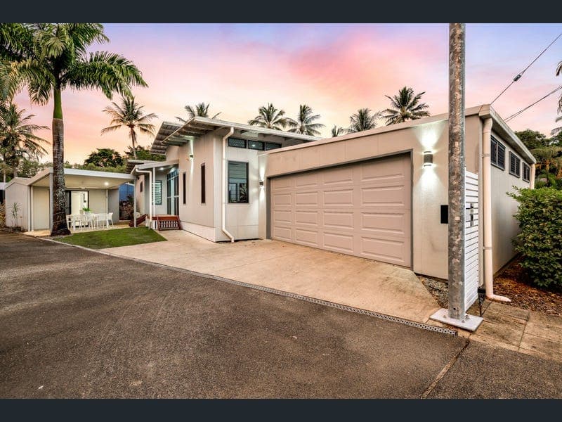 19B Boden Street, Edge Hill — photo 1 of 5