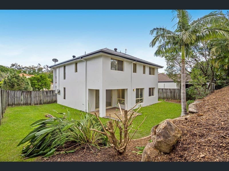 20 Solitaire Place, Robina — photo 1 of 5