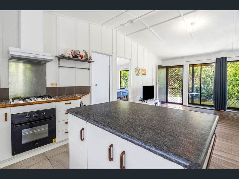 16 Amber Avenue, Russell Island — photo 1 of 5