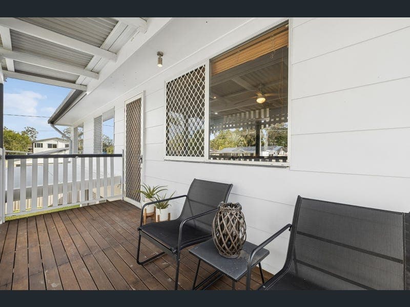 16 Cracow Street, Camira — photo 1 of 5