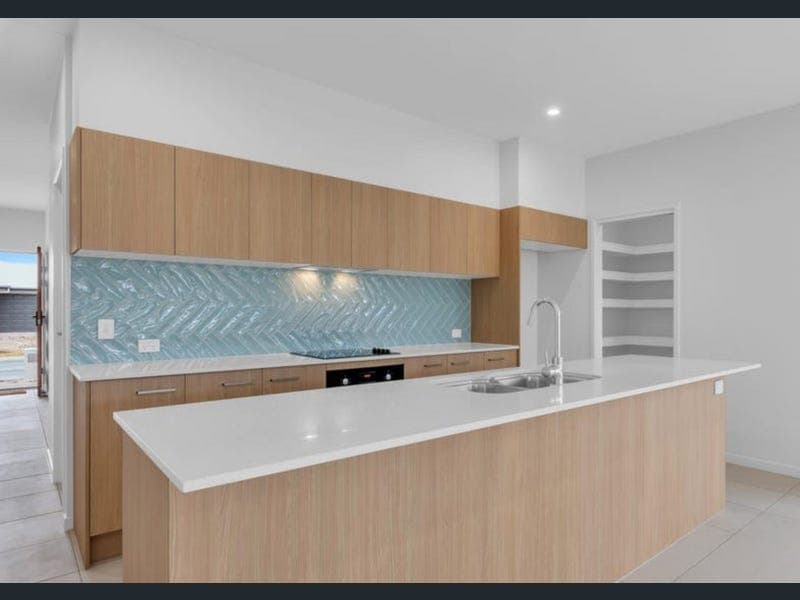 23 Sunflower Crescent, Nirimba — photo 1 of 5