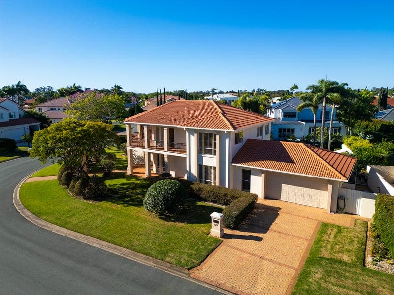 1629 Riverdale Drive, Hope Island — photo 1 of 5