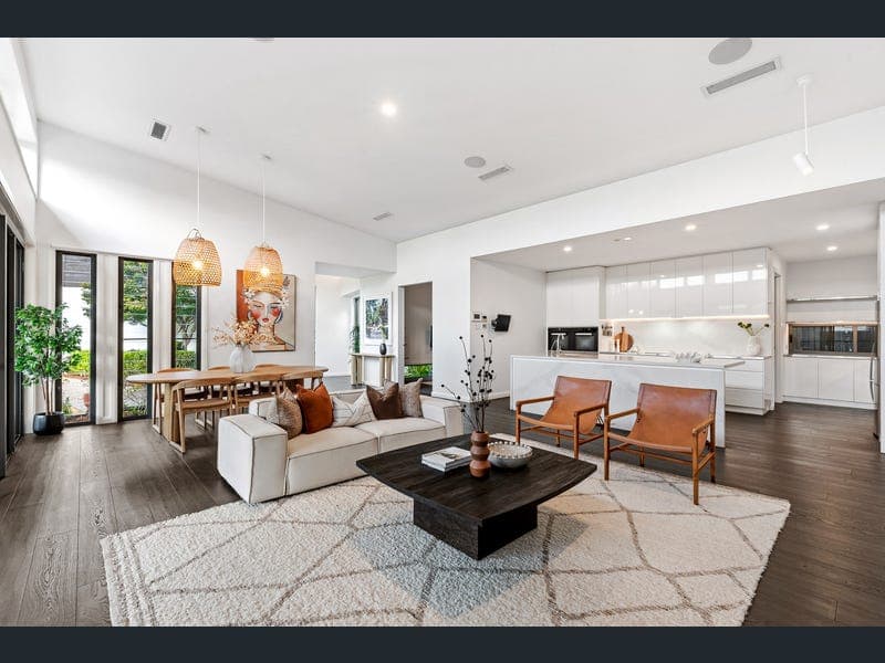 14 Courtney Close, Rangeville — photo 1 of 5