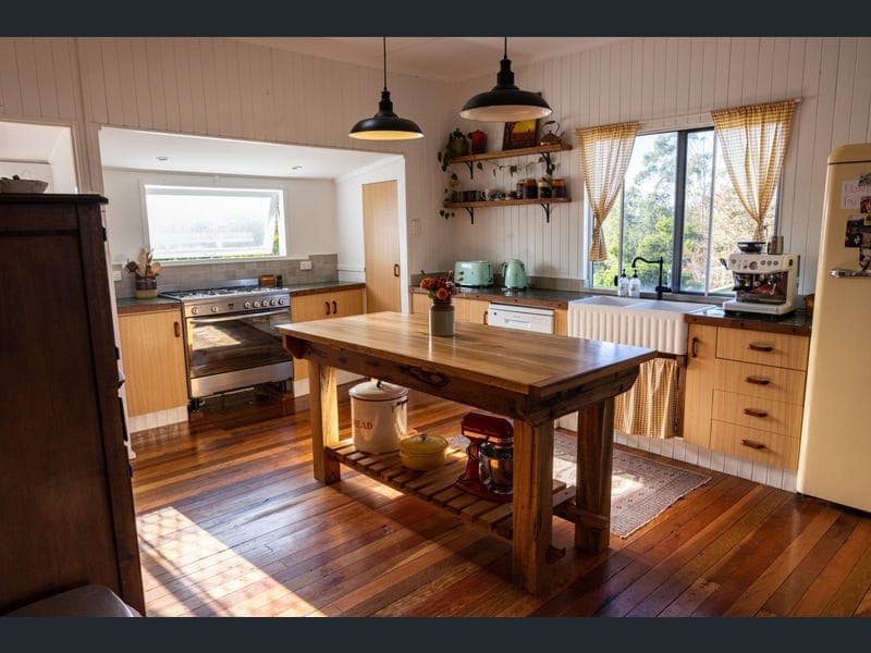 73 Tucker street, Gympie — photo 1 of 5