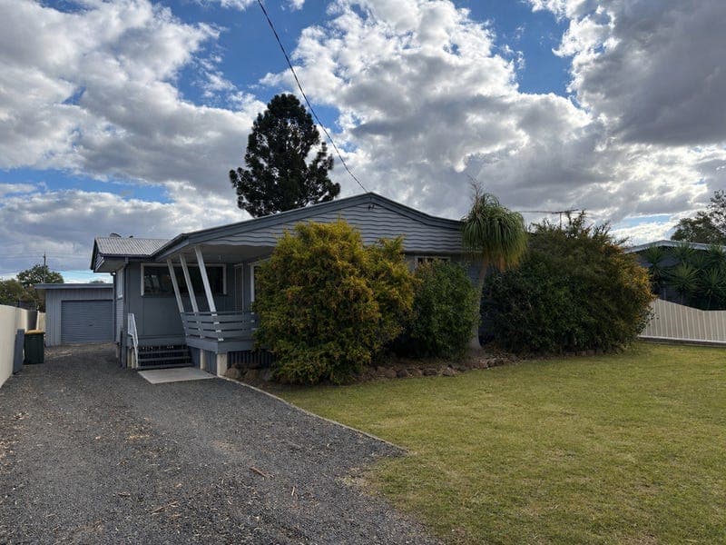54 Drury Street, Dalby — photo 1 of 5