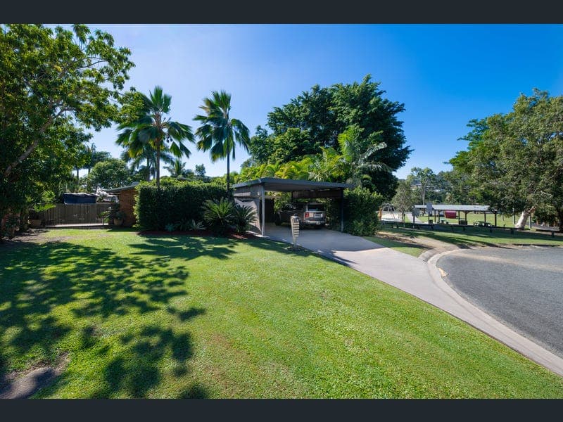 5 Sunbird Close, Jubilee Pocket — photo 1 of 5