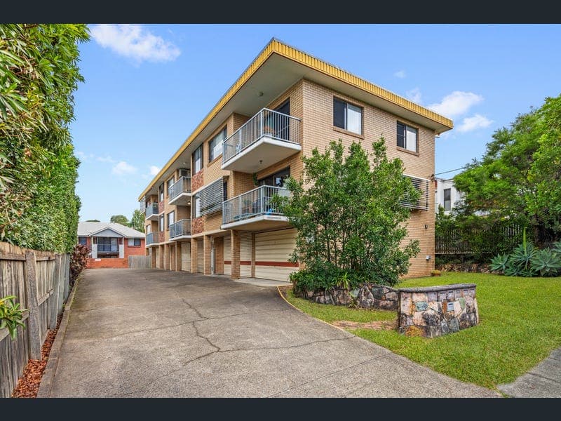 2/12 Stain Street, Wilston — photo 1 of 5