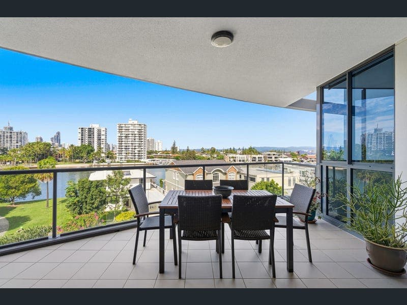 403/6 Tarcoola Crescent, Chevron Island — photo 1 of 5