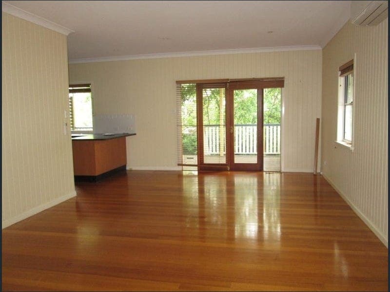 23 Helles street, Moorooka — photo 1 of 5