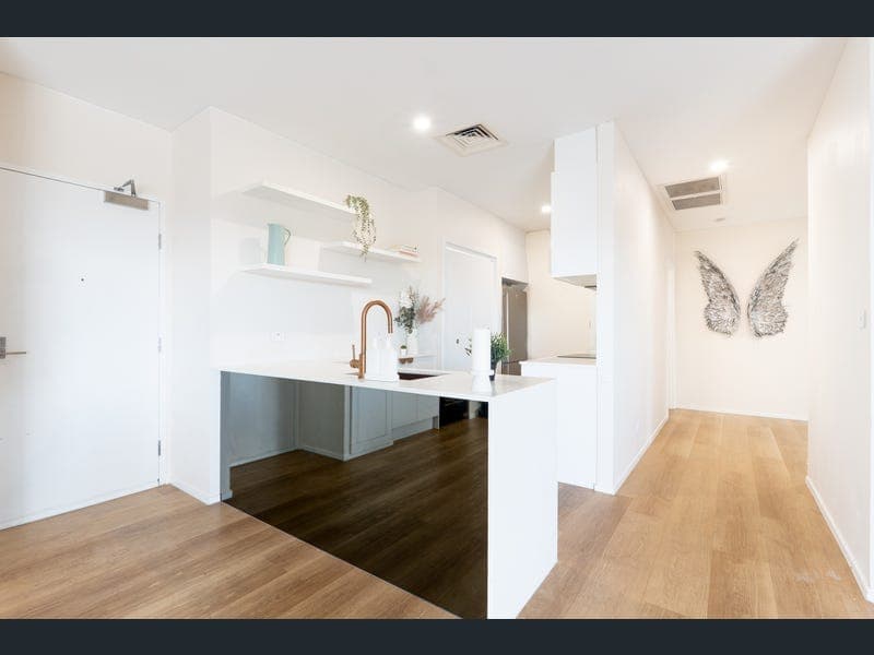 2602/111 Lindfield Road, Helensvale — photo 1 of 5
