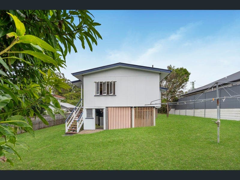 39 Lowndes Street, Salisbury — photo 1 of 5