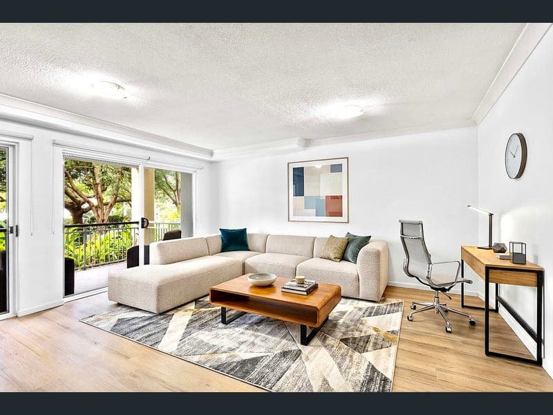 1003/33 Clark Street, Biggera Waters — photo 1 of 5