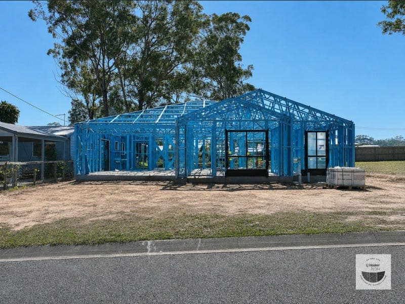 21 Rossi Ave, Russell Island — photo 1 of 2