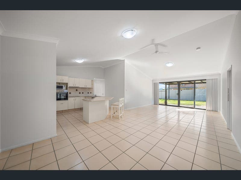 7 Mount Tamborine Avenue, Algester — photo 1 of 5