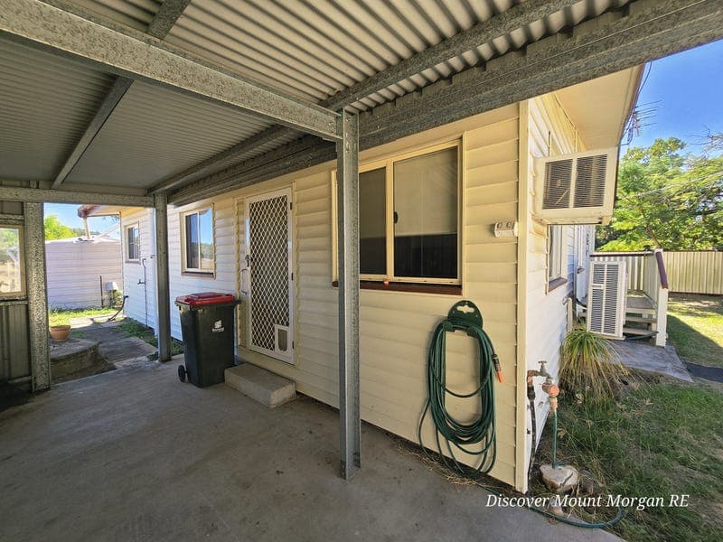 10 DON STREET SOUTH, Wowan — photo 1 of 5