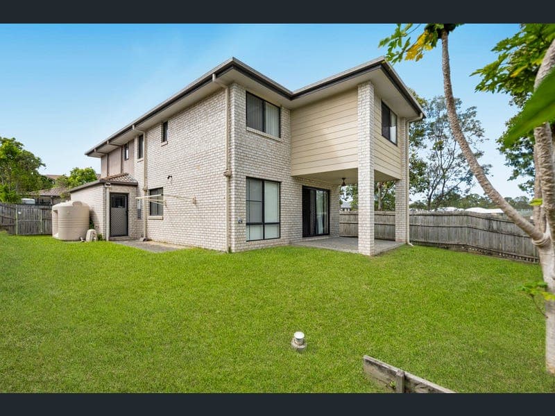 2 Copper Parade, Pimpama — photo 1 of 5