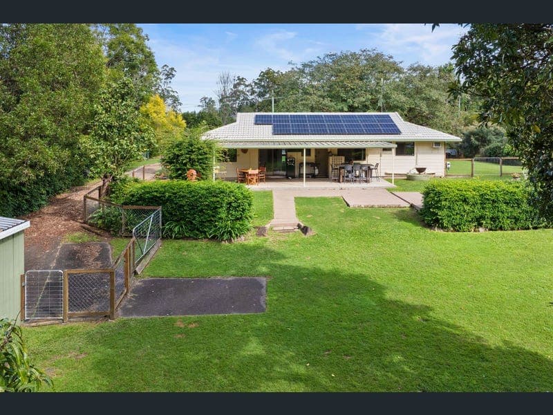 67 Thompson Road, Beerwah — photo 1 of 5