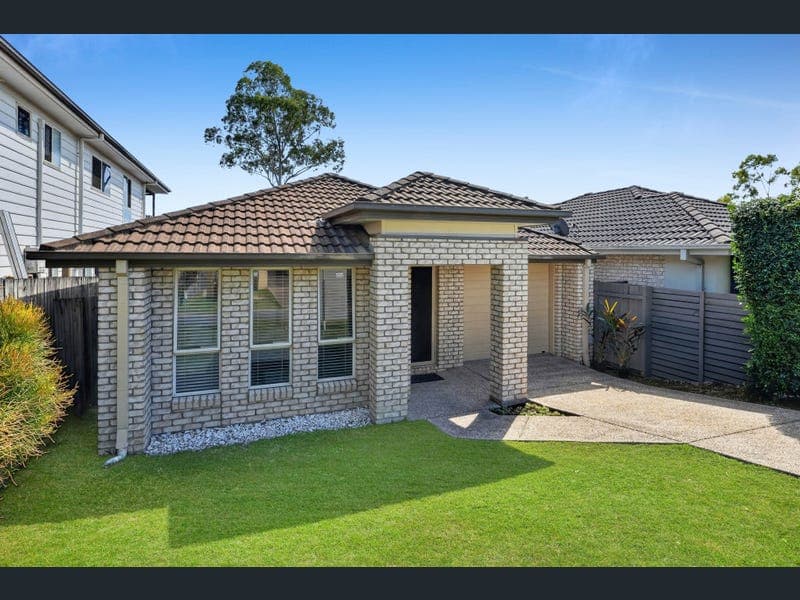 23 Waterline Crescent, Waterford — photo 1 of 5