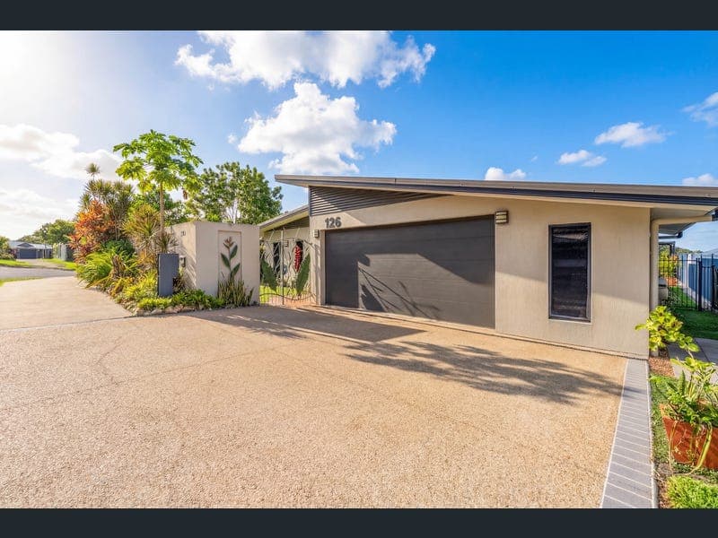 126 McFarlane Drive, Kanimbla — photo 1 of 5
