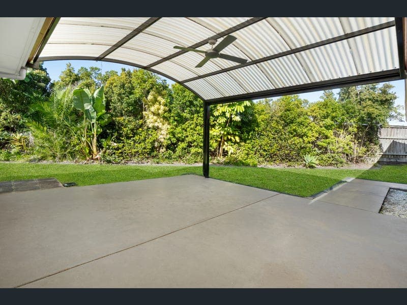 58 Crestwood Drive, Molendinar — photo 1 of 5