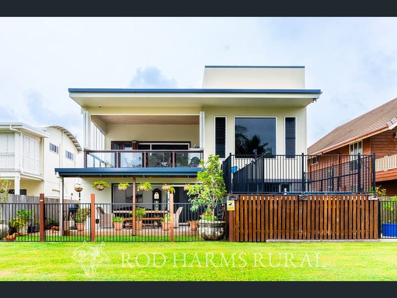 49 Kiama Avenue, Bangalee — photo 1 of 5