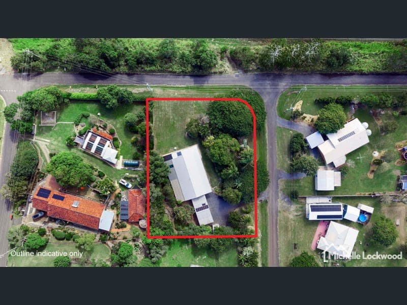 1 Russell Court, Dundowran — photo 1 of 5