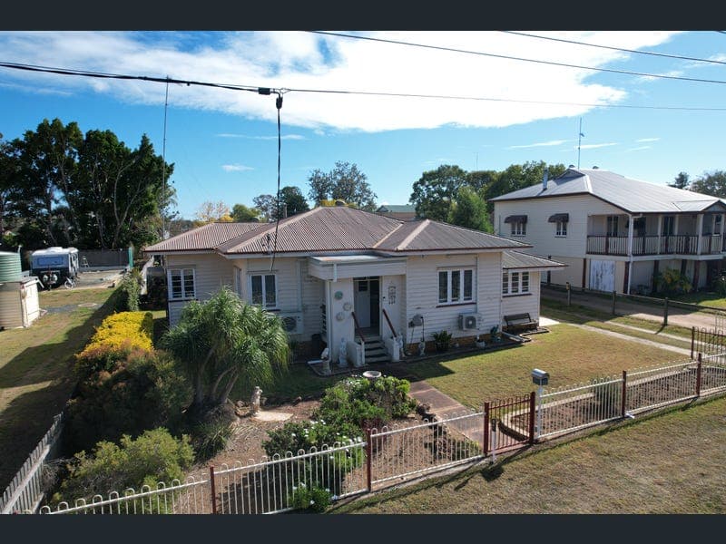 61 Pring Street, Wondai — photo 1 of 5