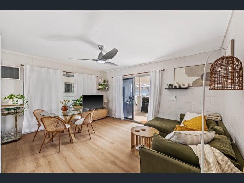 10/30 Alexandra Parade, Maroochydore — photo 1 of 5