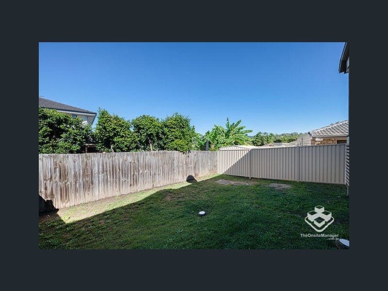 18 Bella Boulevard, Pimpama — photo 1 of 5