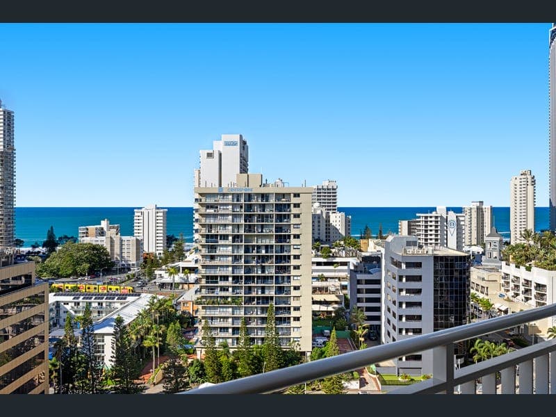 11D/2 Riverview Parade, Surfers Paradise — photo 1 of 5