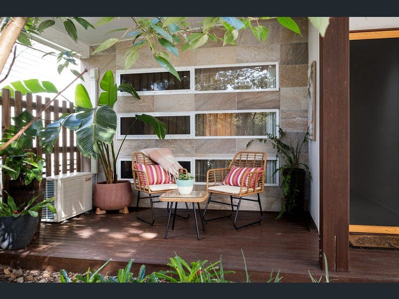 39 Vendale Avenue, Moorooka — photo 1 of 5