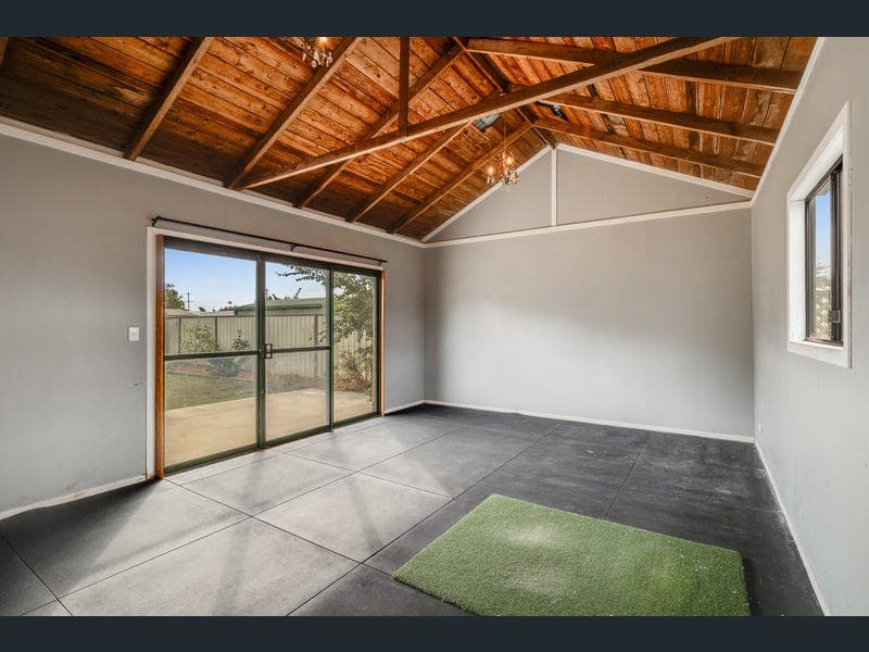 9 Wilfred Street, Harristown — photo 1 of 5